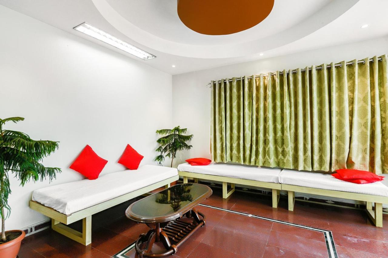 Oyo 14826 Ashoka Executive Hotel Аурангабад Екстериор снимка